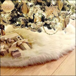 White Plush Christmas Tree Skirt